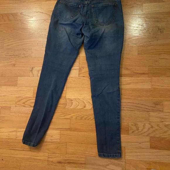 3 pairs of Jeans - Picture 10 of 11